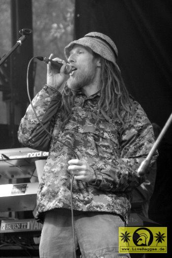 Leo-s Den (D) 12. Reggae Jam Festival - Bersenbrueck 12. August 2006 (4).jpg
